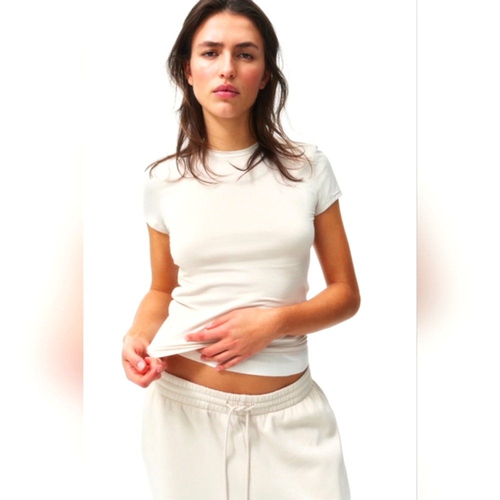 H&M White Short Sleeve Top